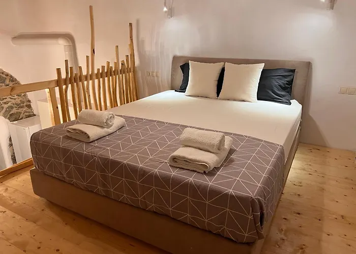 Gala Loft Traditional Stone House Апартаменты